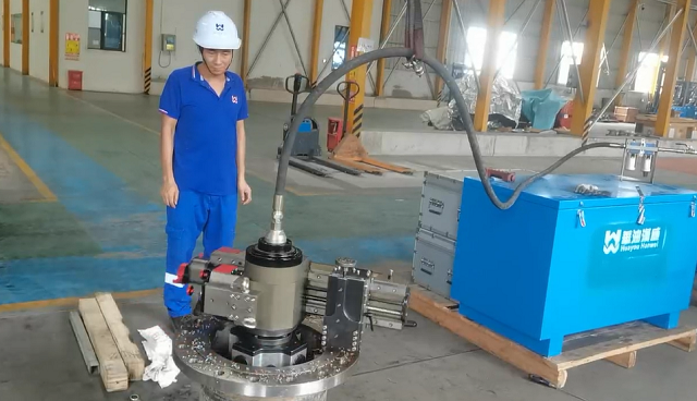 Online processing and repair of moving equipment